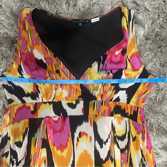 TIANA B. women multicoloured v neck sleeves less knit lined dress. Size L. Used. - Picture 13 of 16